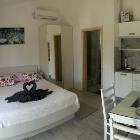 Apartmani Bolero - Obiteljski Odmor โวดีเซ ภายนอก รูปภาพ