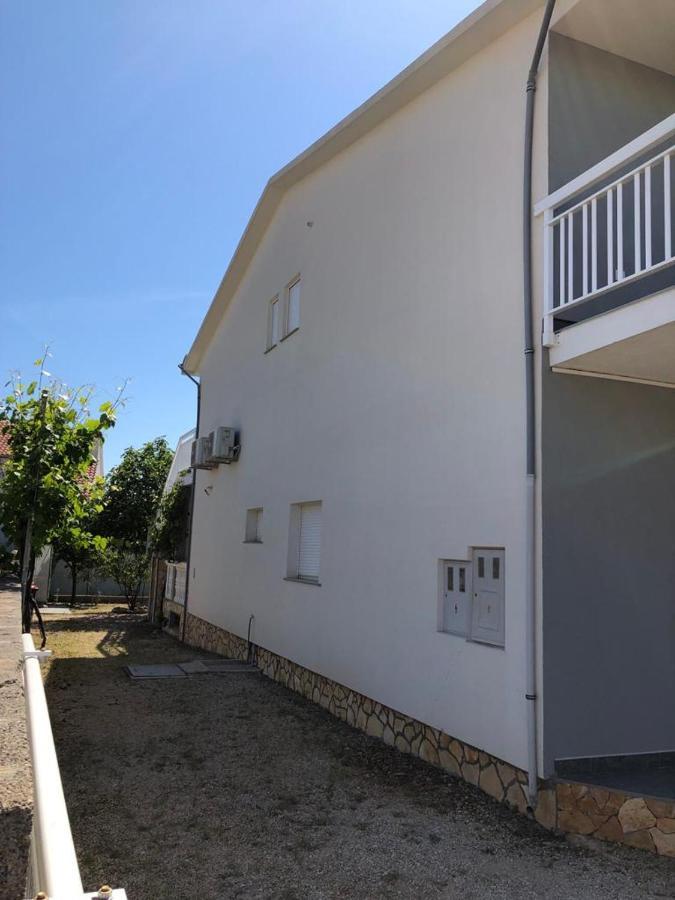 Apartmani Bolero - Obiteljski Odmor โวดีเซ ภายนอก รูปภาพ